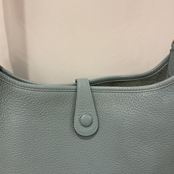 Vintage Hermes Evelyne Messenger bag — powder blue - MAJOR PRICE DROP - Picture 4 of 15